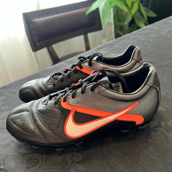 Nike libretto women’s soccer shoes black 488134-010 size 8 women - Picture 5 of 10